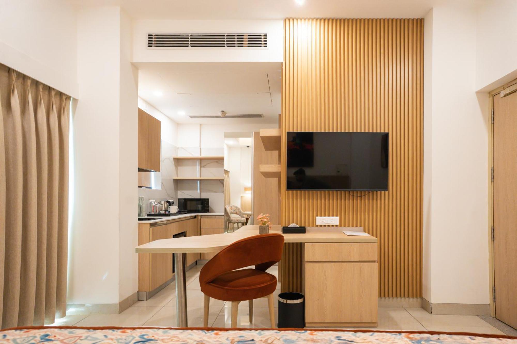 Ar Suites Klj Square グルガウン エクステリア 写真